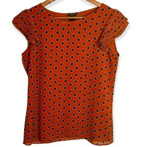 ANN TAYLOR | SIZE: XS | DEEP ORANGE/BLUE POLKA DOT BLOUSE/PLEATED SLEEVES